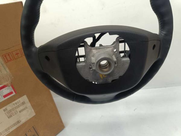 VOLANT HYUNDAI iX20 - Vue 2